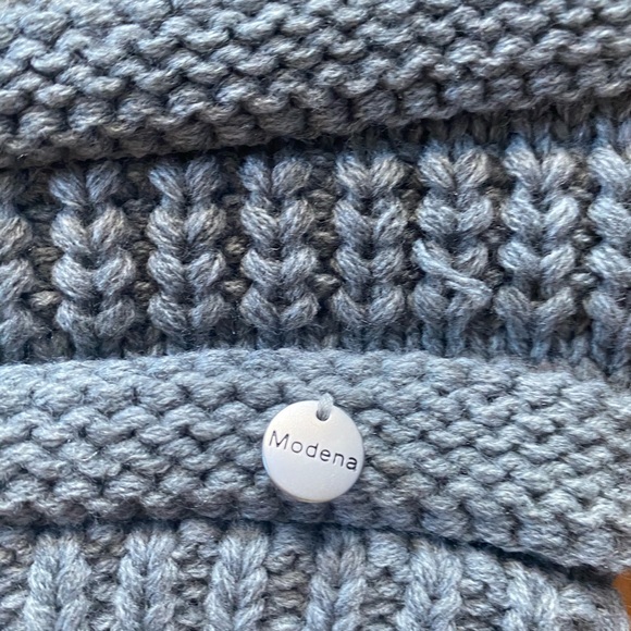 NWT Modena Grey Beanie - Picture 2 of 8